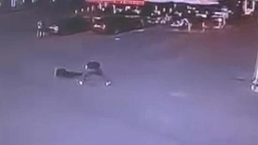 Boşanma aşamasındaki eşini 12 yerinden bıçakladı! Aldatma olduğu için haksız tahrik indirimi verildi