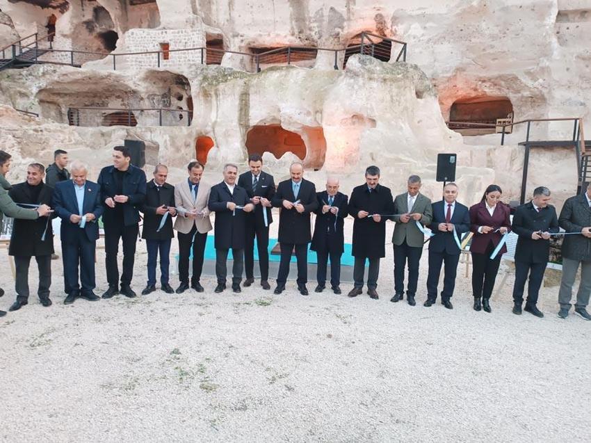 Batman tarihi Hasankeyf’teki 5 bin yıllık insan eliyle oluşturulmuş 10 mağara turizme açıldı