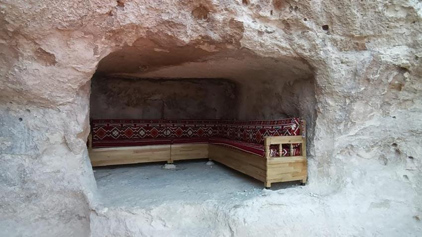 Batman tarihi Hasankeyf’teki 5 bin yıllık insan eliyle oluşturulmuş 10 mağara turizme açıldı