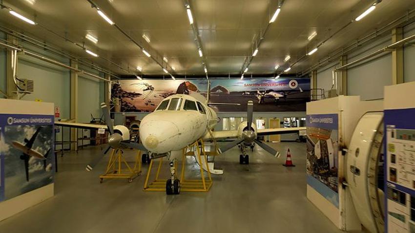 Eskiden sigara paketleniyordu, şimdi İHA ve SİHA mühendisleri yetişiyor: Samsun'un dev tütün hangarları artık 'beyin' üretiyor!