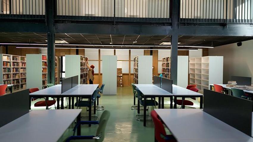 Eskiden sigara paketleniyordu, şimdi İHA ve SİHA mühendisleri yetişiyor: Samsun'un dev tütün hangarları artık 'beyin' üretiyor!