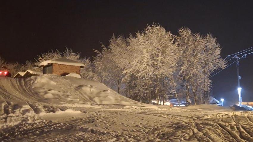 Rize’de kar kalınlığı 77 santimetreye ulaştı