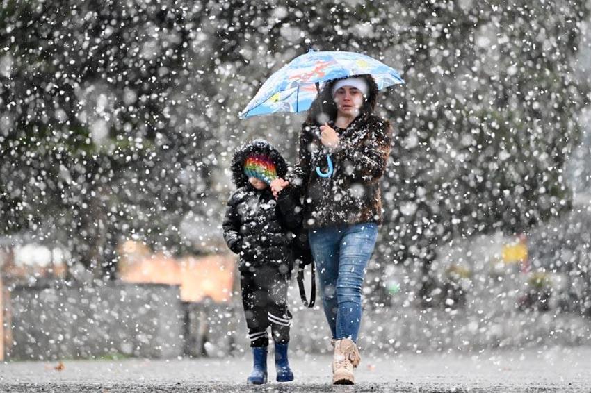 Yoğun kar yağışı ve yağmur kuvvetli geliyor! Meteoroloji'den hava durumu raporuyla 38 ili uyardı