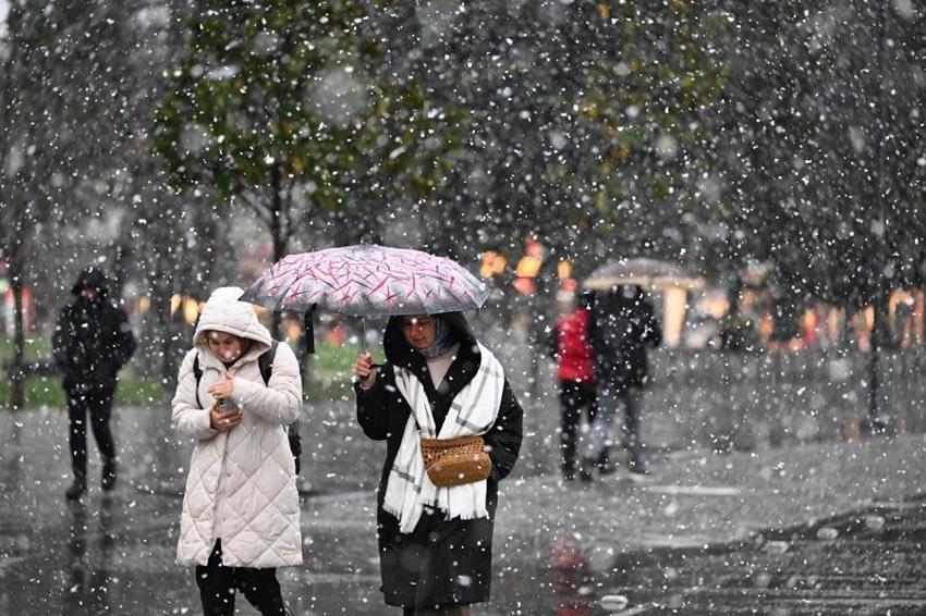 Yoğun kar yağışı ve yağmur kuvvetli geliyor! Meteoroloji'den hava durumu raporuyla 38 ili uyardı