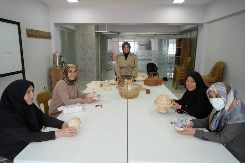 Bu merkezde umut tasarlanıyor! Erzincan'da başladı, kadınlar akın ediyor