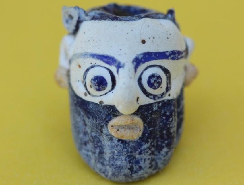 Amasya'da Fenikelilerin izine rastlandı: İnsan başlı cam boncuklar ve küpten bebek mezarları bulundu