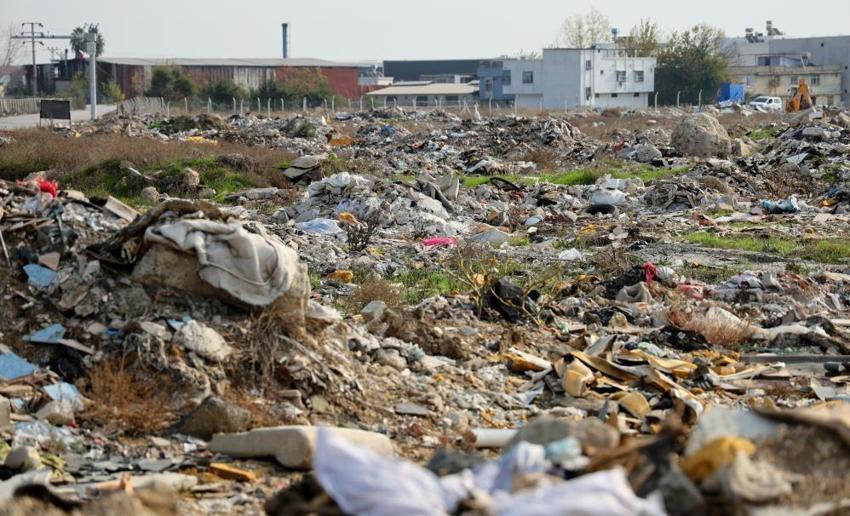 Adana'nın merkezinde birdenbire oluştu, fark edene kadar dağ gibi yükseldi!