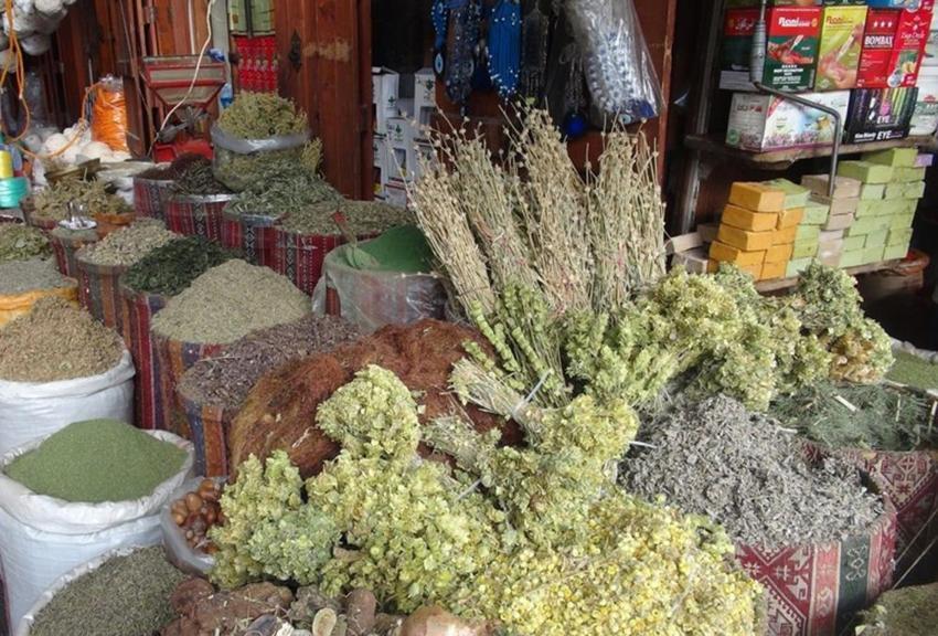 Gaziantepliler kapış kapış alıyor! 10 bitkinin karışımıyla yapılıyor: Öksürüğü bıçak gibi kesiyor