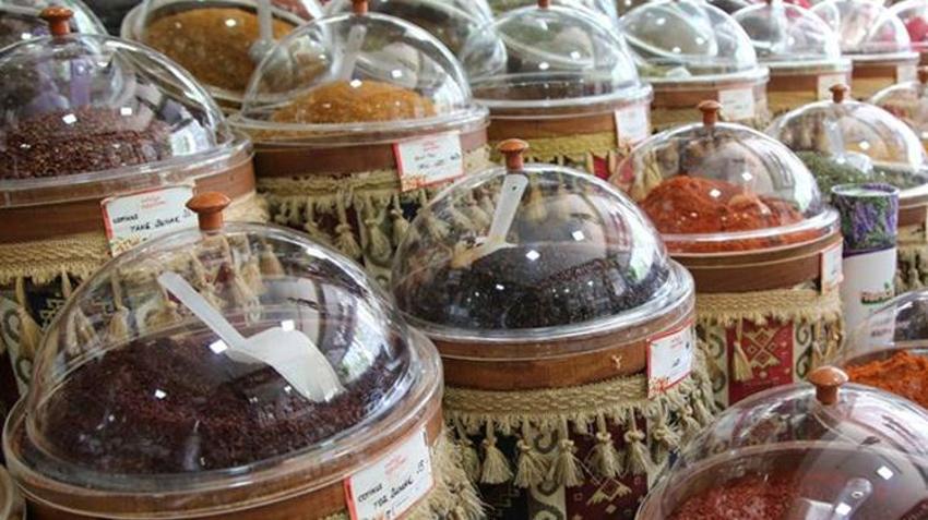 Gaziantepliler kapış kapış alıyor! 10 bitkinin karışımıyla yapılıyor: Öksürüğü bıçak gibi kesiyor