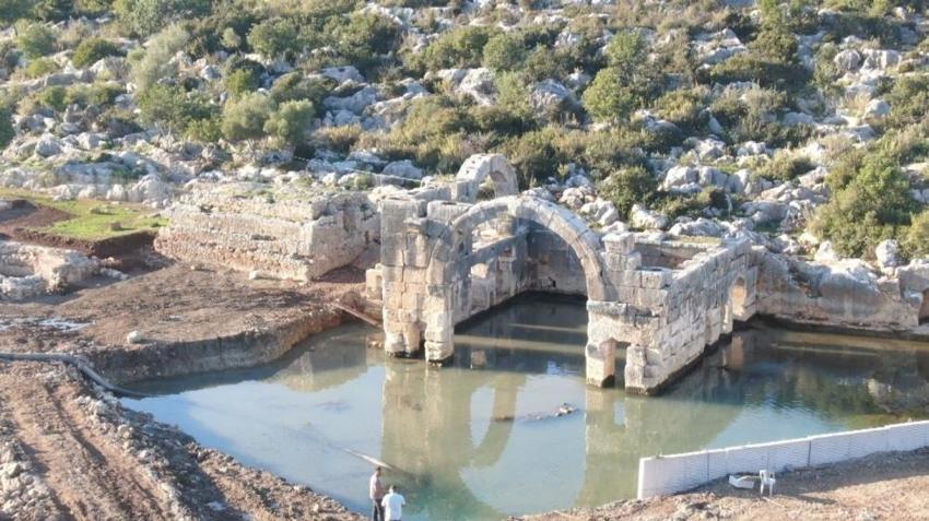 Bilim insanları Antalya'da olduğunu biliyordu! 15 yıl sonra çamur içerisinde ortaya çıktı