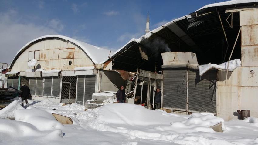 Atıl durumdaydı! Mısır Çarşısı'nda yıkım başladı: Yeni proje 6 ayda tamamlanacak