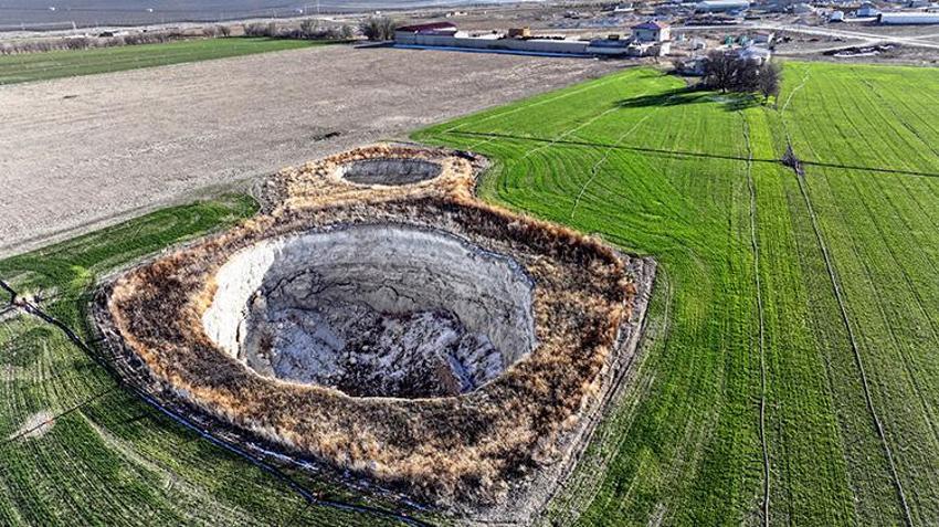 Konya Havzası'nda dev proje: Obruk kabusuna dijital çözüm geliyor! Yer yarılmadan önce haber haber verecek, uydudan takip edilecek