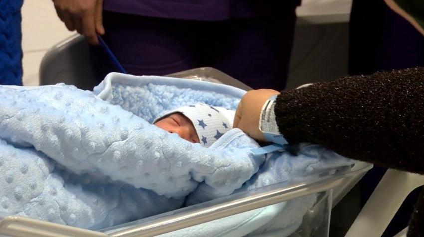 Malatya'da yeni yılın ilk bebeği 'Muhammed Ali' 00.08'de dünyaya geldi