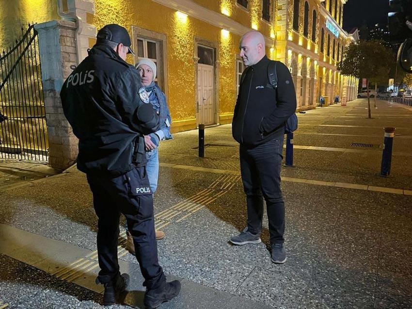 İzmirliler yeni yıla coşkuyla girdi! Eğlence mekanları tıklım tıklım doldu