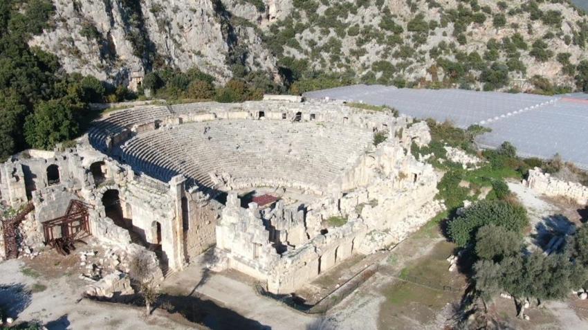 Demre'nin altında devasa bir metropol yatıyor! 9,5 metre derinde keşfedilmeyi bekleyen 'Anadolu’nun Pompei’sinde heyecanlandıran gelişme