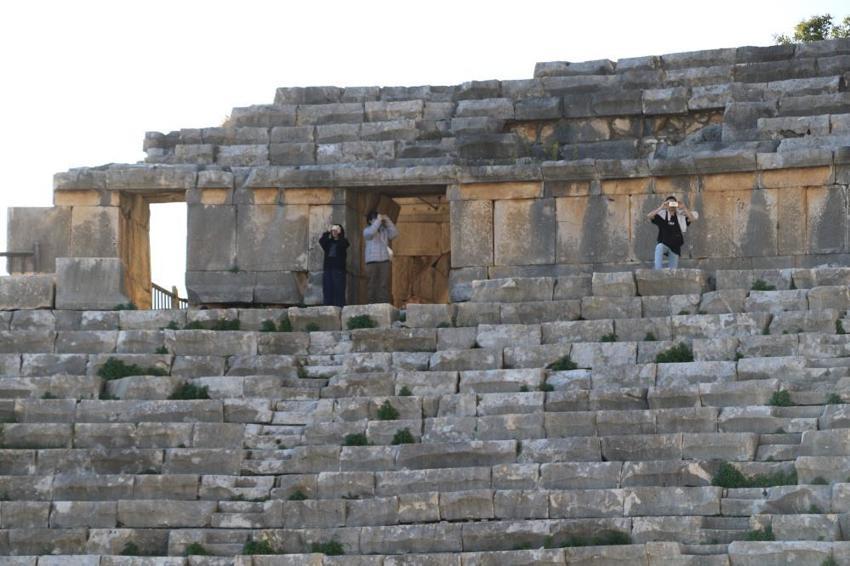 Demre'nin altında devasa bir metropol yatıyor! 9,5 metre derinde keşfedilmeyi bekleyen 'Anadolu’nun Pompei’sinde heyecanlandıran gelişme