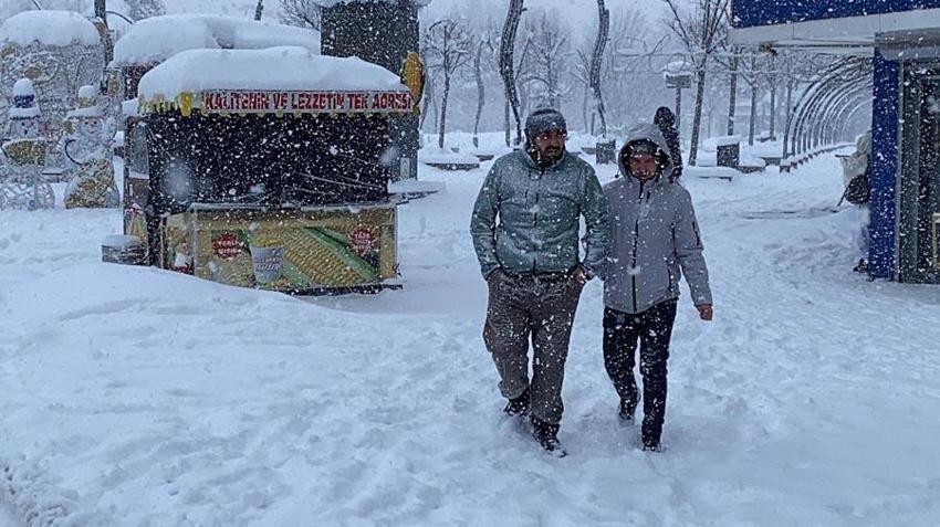 En düşük hava sıcaklığı Bolu'da ölçüldü Türkiye'nin en soğuk ili oldu