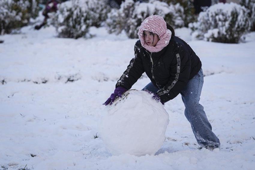 Okullara kar tatili: İllerden açıklamalar peş peşe geldi, 2 Ocak Cuma günü tatil oldu