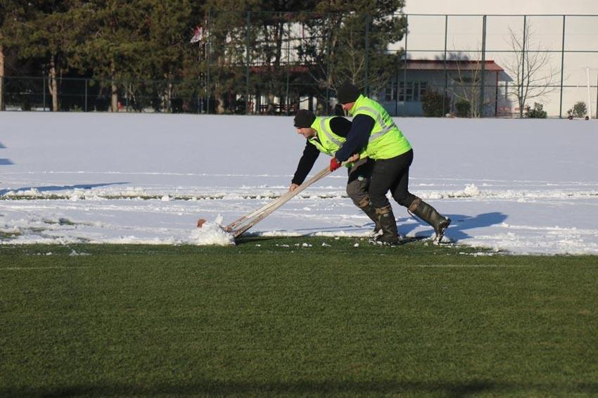 Sakaryaspor, Bandırmaspor maçının hazırlıklarına devam etti! Kutlu: Takımı yakışan yerlere getireceğimize inanıyoruz