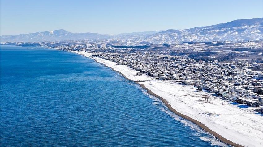 Sakarya’nın karla kaplanan Karadeniz sahili ve Büyükmelen Çayı havzası havadan görüntülendi
