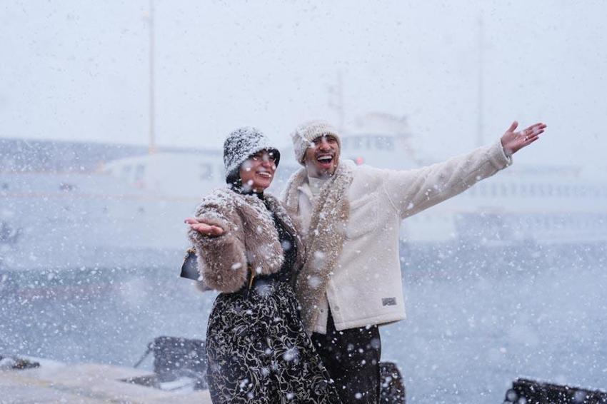Kar yaşığı, sağanak ve kuvvetli fırtına geliyor! Meteoroloji hava durumu raporuyla illeri tek tek uyardı
