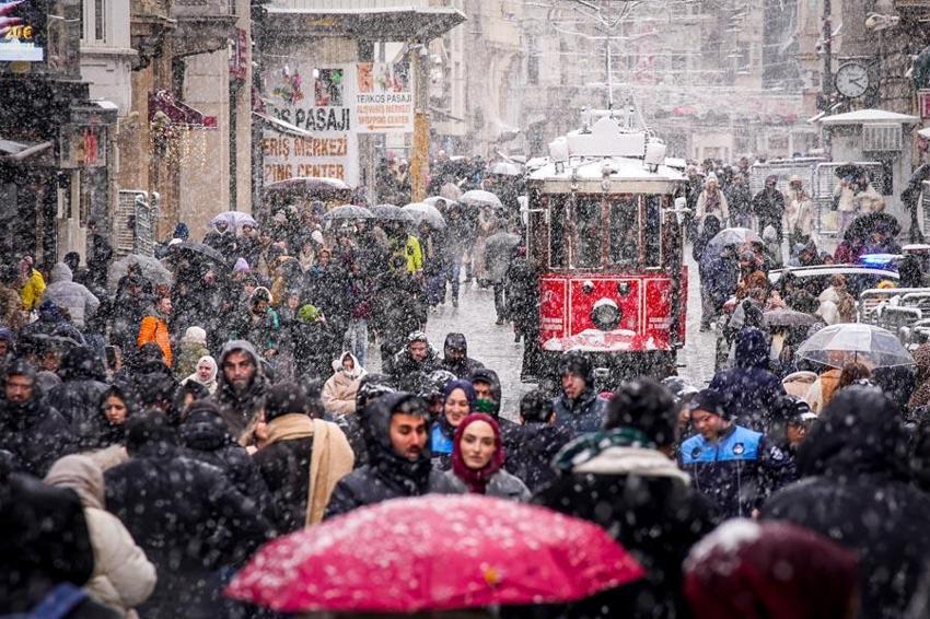 Kar yaşığı, sağanak ve kuvvetli fırtına geliyor! Meteoroloji hava durumu raporuyla illeri tek tek uyardı