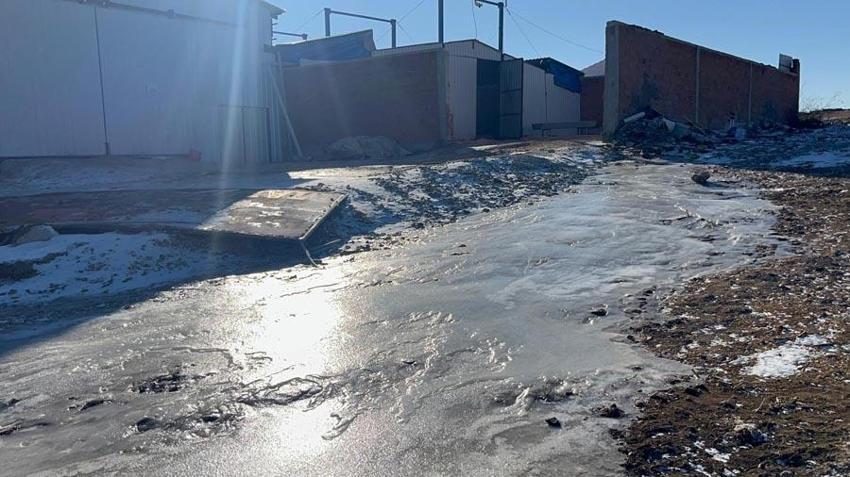Eskişehir'de su şebekeleri bile dondu! "Yıllar sonra ilk kez böyle bir soğuk gördük"