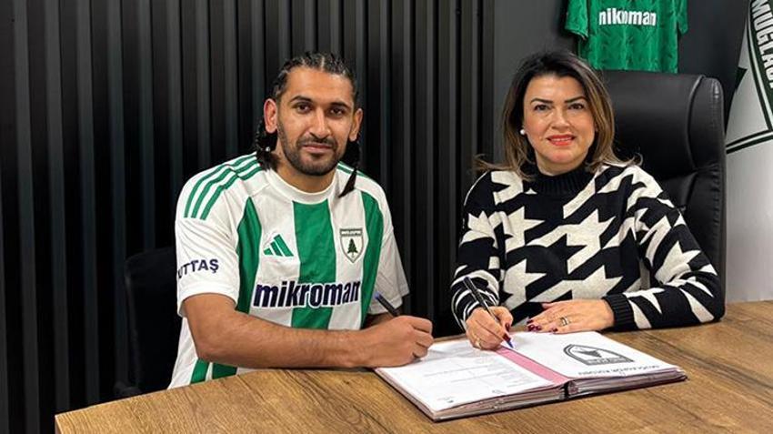 Muğlaspor'da İsa Güler imzayı atıp Antalya kampına katıldı