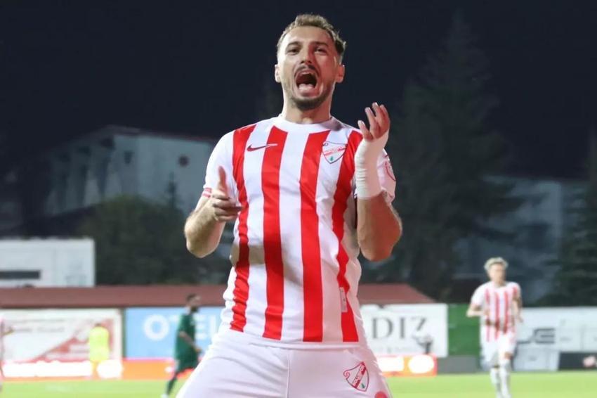 Lider Amedspor'un şampiyonluk hedefi gol kralıyla gerçekleşecek! Ayrılır ayrılmaz teklif yapıldı