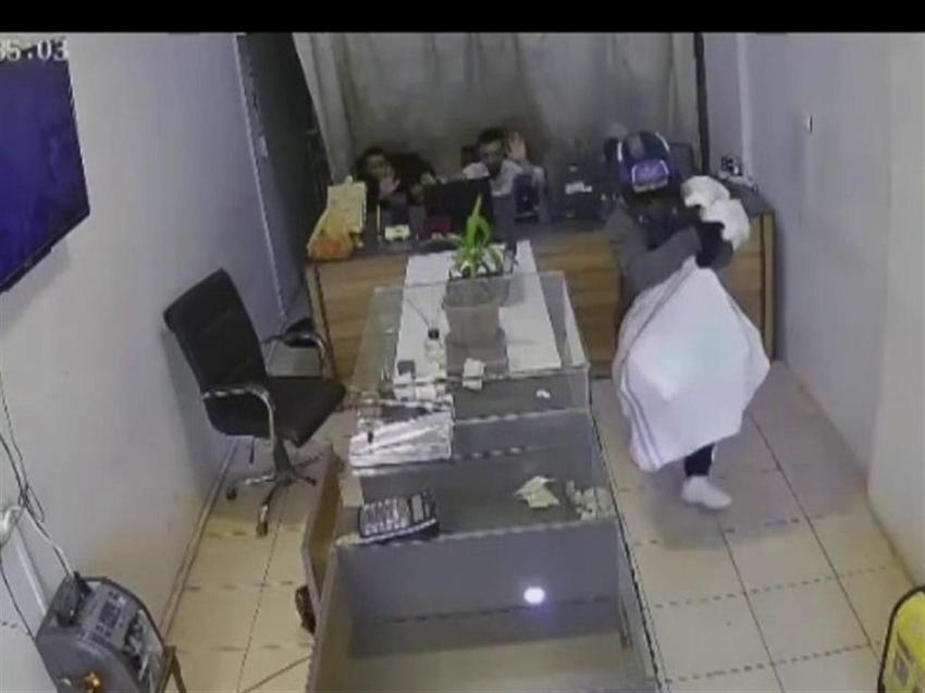 Hatay'ın altın rezervini çökerttiler! 3 dakikada 3 kilo altın çaldılar