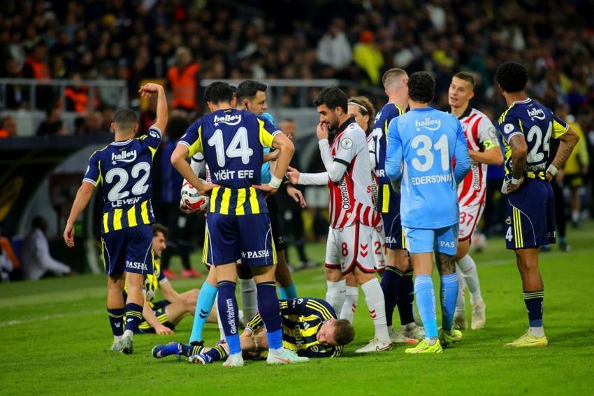 Samsunspor'da Yüksel Yıldırım Musaba'yı yerden yere vurup İrfan Can Eğribayat transferini açıkladı