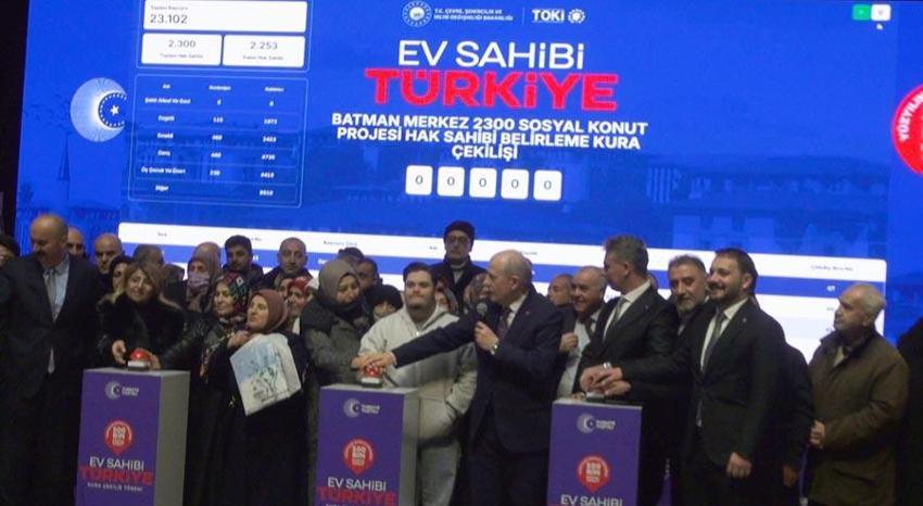 Yüzyılın Konut Projesi'nde kura çekimleri: Batman’da 3 bin 810 konutun hak sahipleri belirlendi