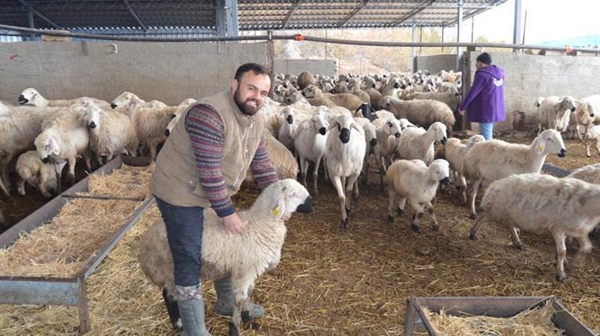 İngiltere'deki işini bırakıp Aksaray'daki köyüne döndü! Babasından devraldığı mesleği büyütüp kazancını katladı