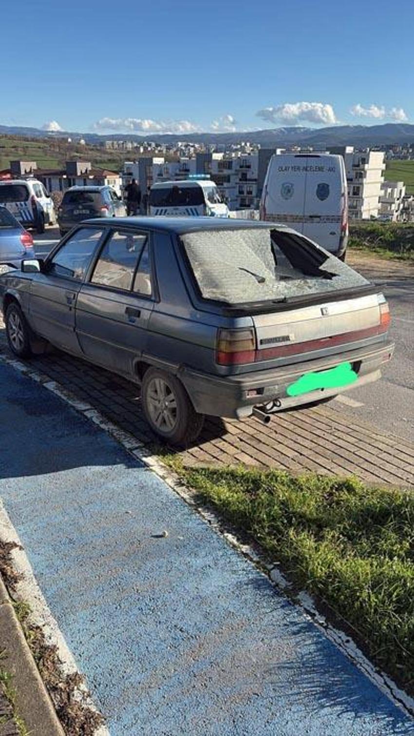 Bursa'nın Nilüfer ilçesinde korku dolu anlar: Araçlar, binalar hasar aldı, bölgeye bomba imha ekibi sevk edildi