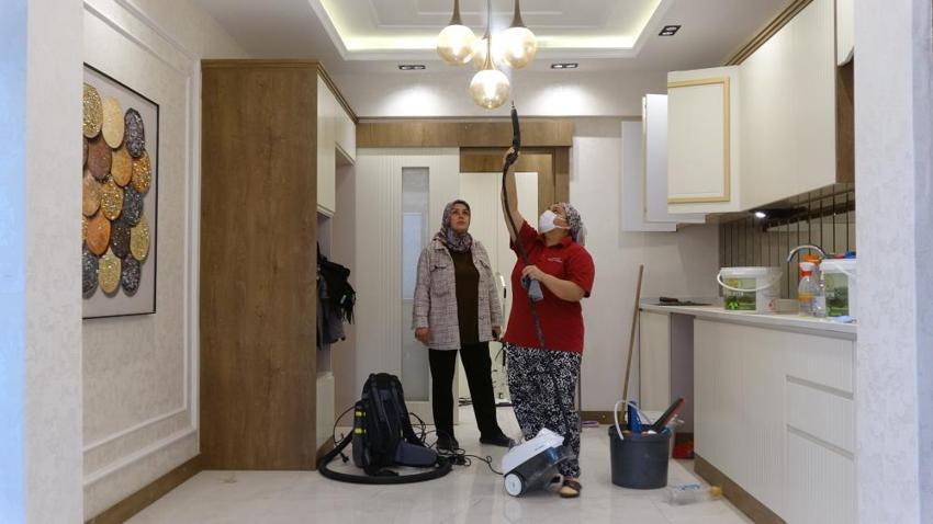 Gaziantep'te 5 çocuk annesi temizlikçiydi, patron oldu! 20 kadına iş kapısı açtı