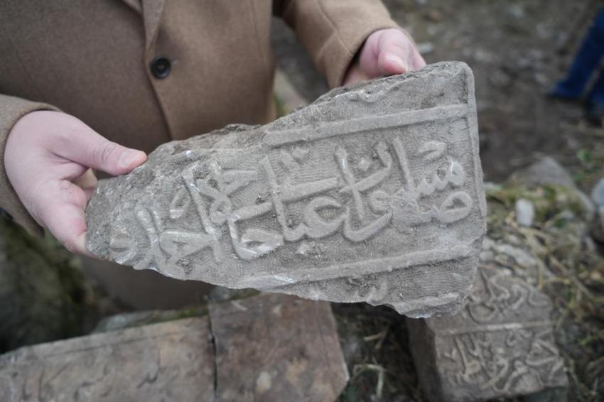 Mezarlık kazısında hazine fışkırdı! Görenler şaşkına döndü: Üzerinde Samsun yazıyor