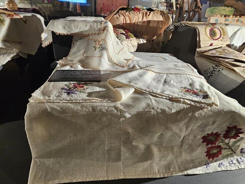 El işi ürünler Elazığ'ın geçmişine ışık tutuyor