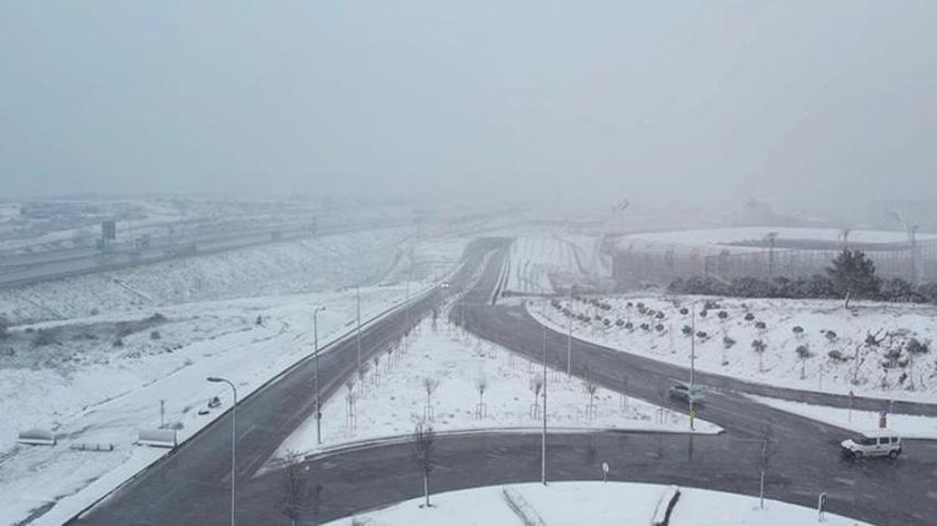 İstanbul'da kar başladı zorlu 24 saate girildi! Uzman isim ne kadar süreceğini açıkladı: 41 ile sarı kodlu uyarı