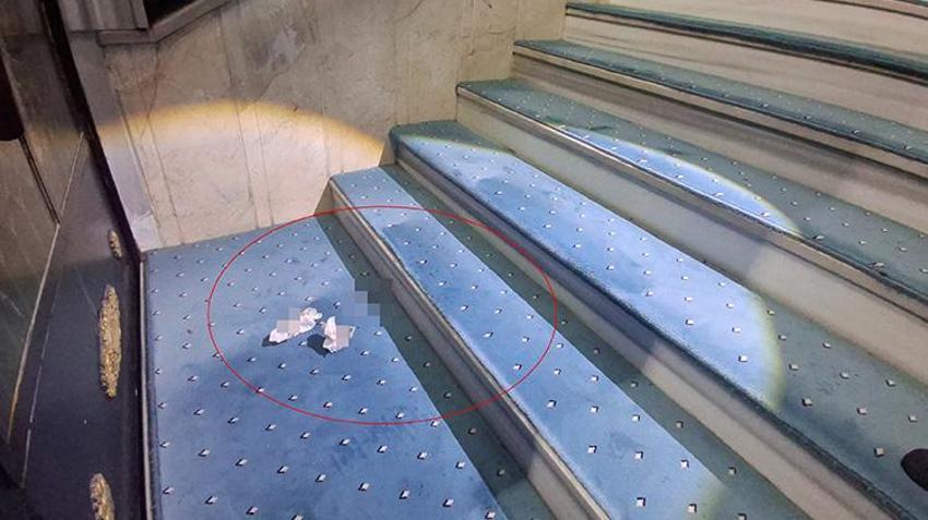 Bursa'da eşinin şiddetinden kaçan kadın ve kızı camiye sığındı! O anlar kamerada