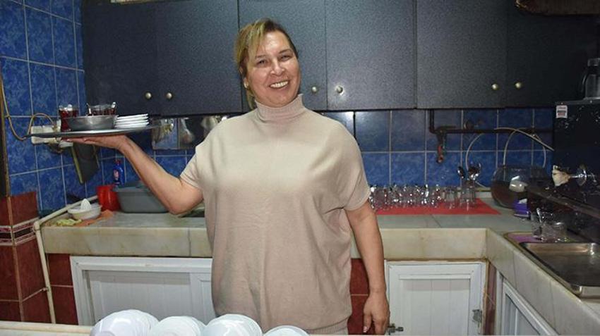 İzmirli kadın 25 yıllık başkanı devirip, kahvecilerin ilk kadın başkanı oldu