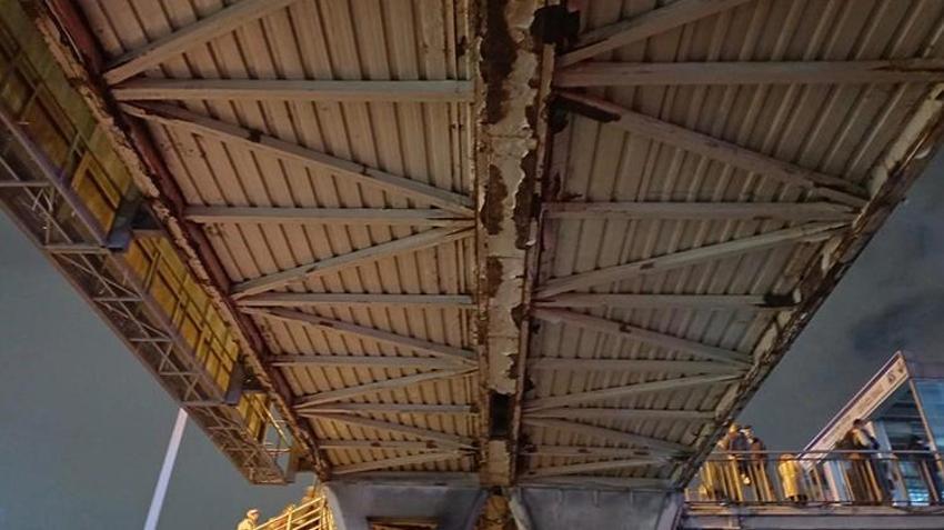 Üst geçitten düşen demir parçaları aracına zarar verdi! İBB'ye başvurdu aldığı cevaptan sonra mahkemenin yolunu tuttu