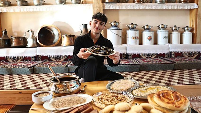 Bayburt’un unutulmaya yüz tutmuş 40 çeşit lezzeti 17 yaşındaki Metehan'a emanet! Anneannesinden öğrendi, Şimdi Tüm Türkiye’ye tanıtıyor