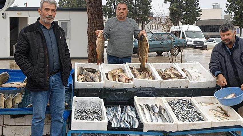 Gaziantep'te havaların soğumasıyla satışlar patladı! Vatandaşlar tezgahlara akın etti