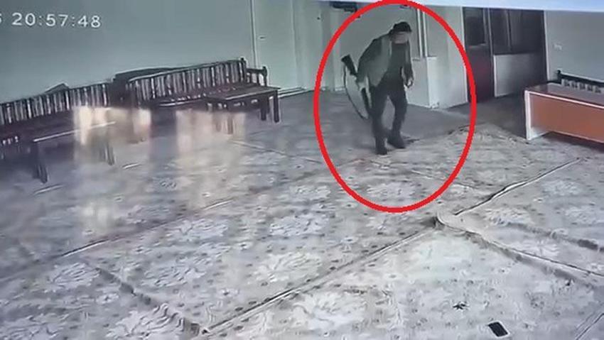 Diyarbakır'da dehşet anları: Husumetli olduğu 2 kişi tarafından pompalı tüfekle öldürüldü