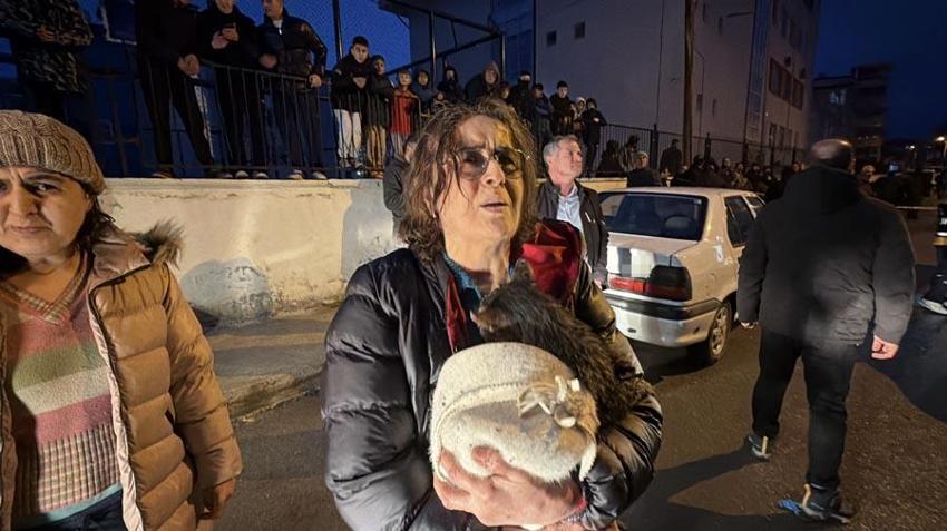 Erbaa'da kediler üşümesin diye yakılan soba faciaya dönüştü: İki ev küle döndü