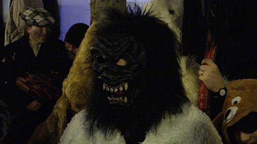 Trabzon'da yüzyıllık 'Kalandar' coşkusu! 13 Ocak akşamı ritüeli başladı: Bolluk ve bereket getirsin