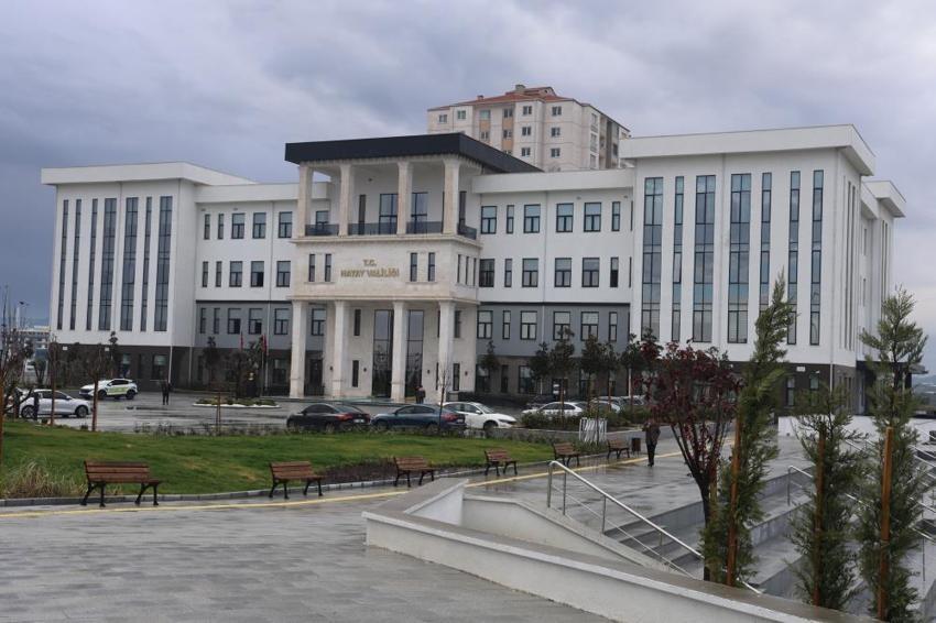 Hatay'da 3 yıl sonra hizmete alındı: Kamu kampüsünde ilk adım atıldı