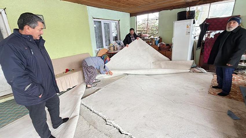 Bartın'da kar eridi heyelan meydana geldi! Onlarca evde yıkılma tehlikesi oluştu