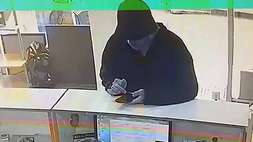 Adana'da yeni dolandırıcılık yöntemi! Rizeli vatandaşı kargo bilgileriyle dolandırdılar: O anlar kamerada