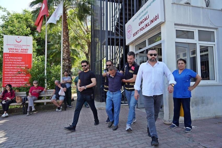 65 yaşında 3 kişiyi uykudayken doğradı! Güvenlik görevlisi bile yığıldı, Antalya'da hakkında yapılanı duyunca çıldırdı